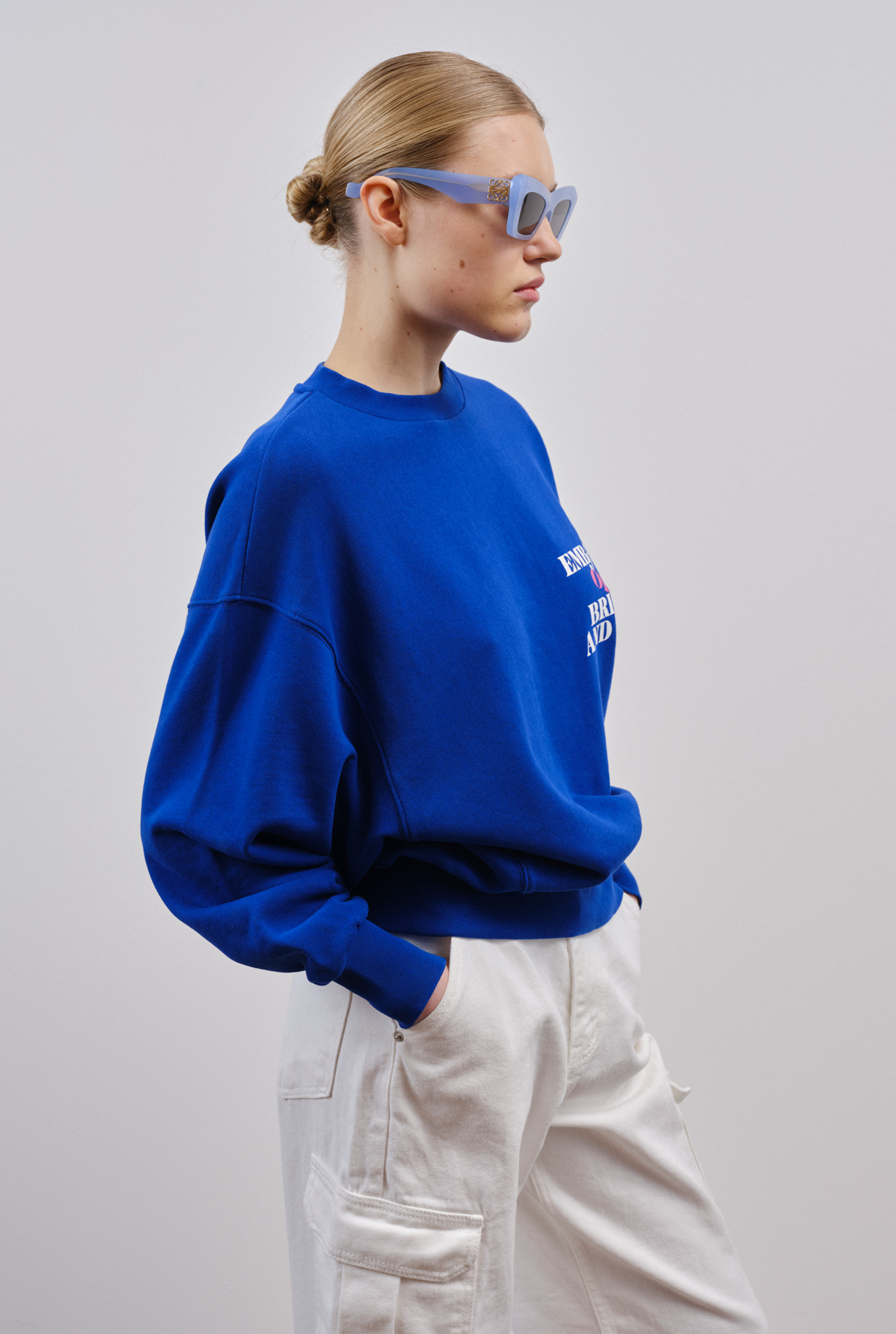 Embassy of Bricks and Locks  Sweater EMB BATWING CREWNECK Farbe: EMB Blue