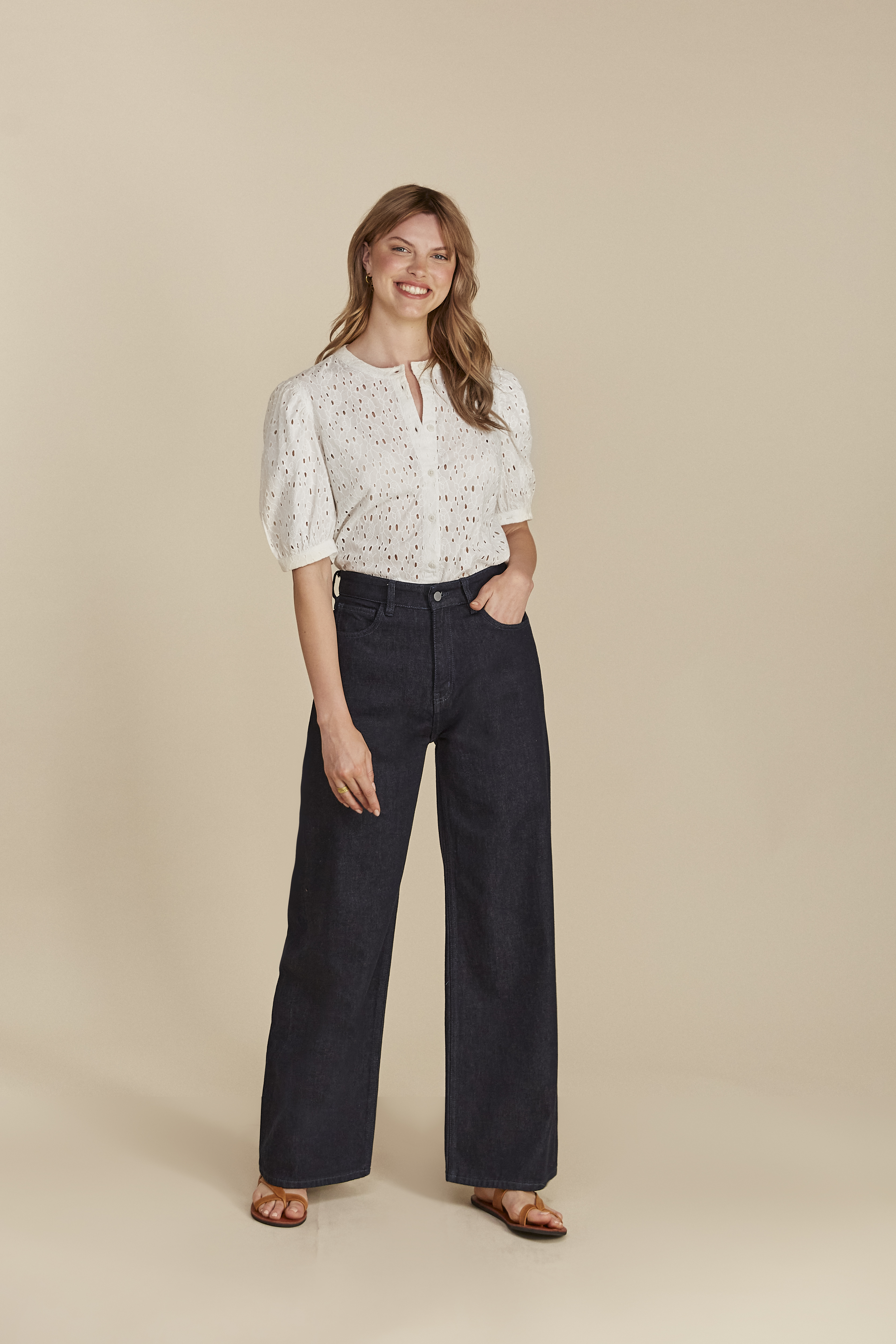 People Tree  Ariana Broiderie Top  Farbe: Eco white