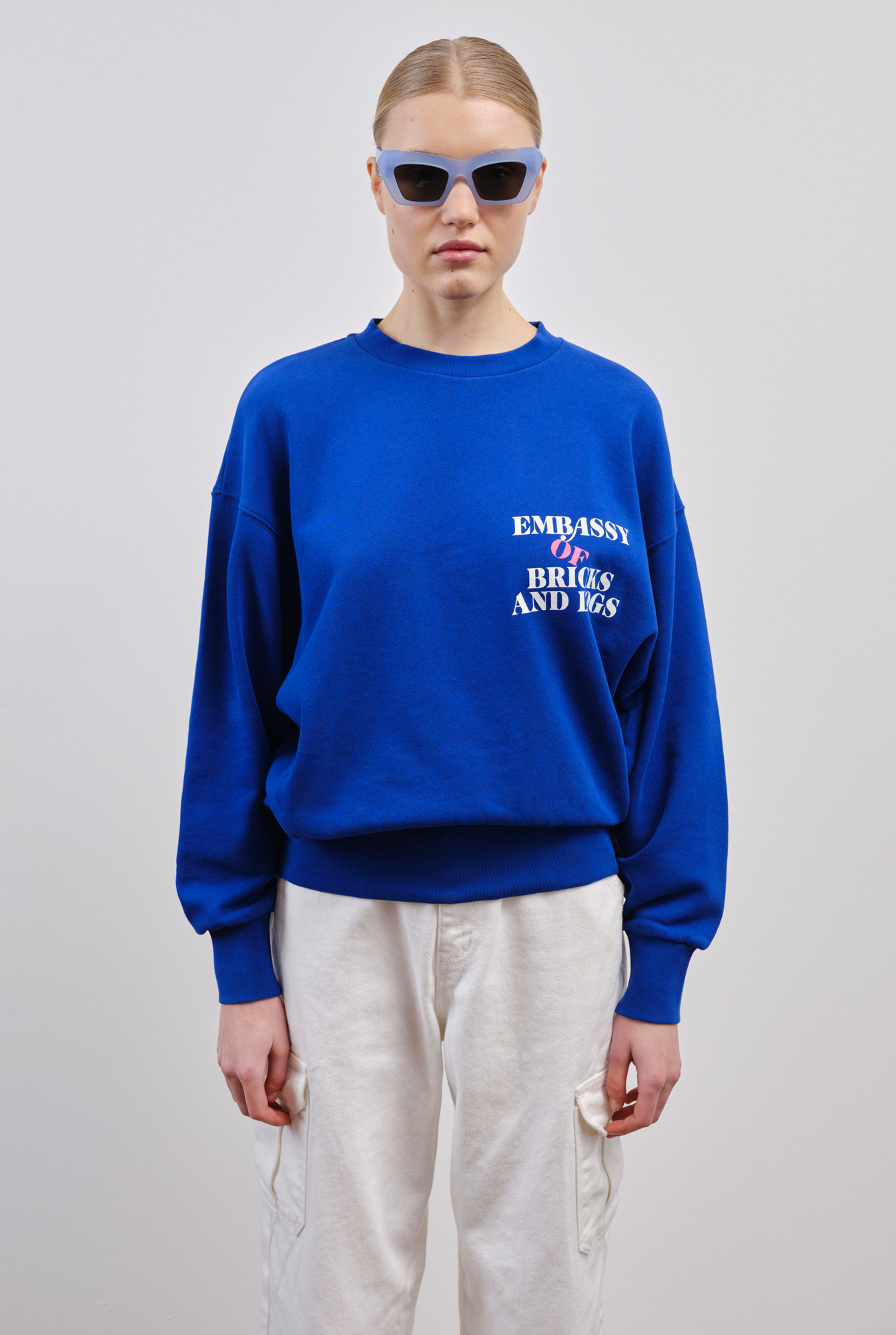 Embassy of Bricks and Locks  Sweater EMB BATWING CREWNECK Farbe: EMB Blue