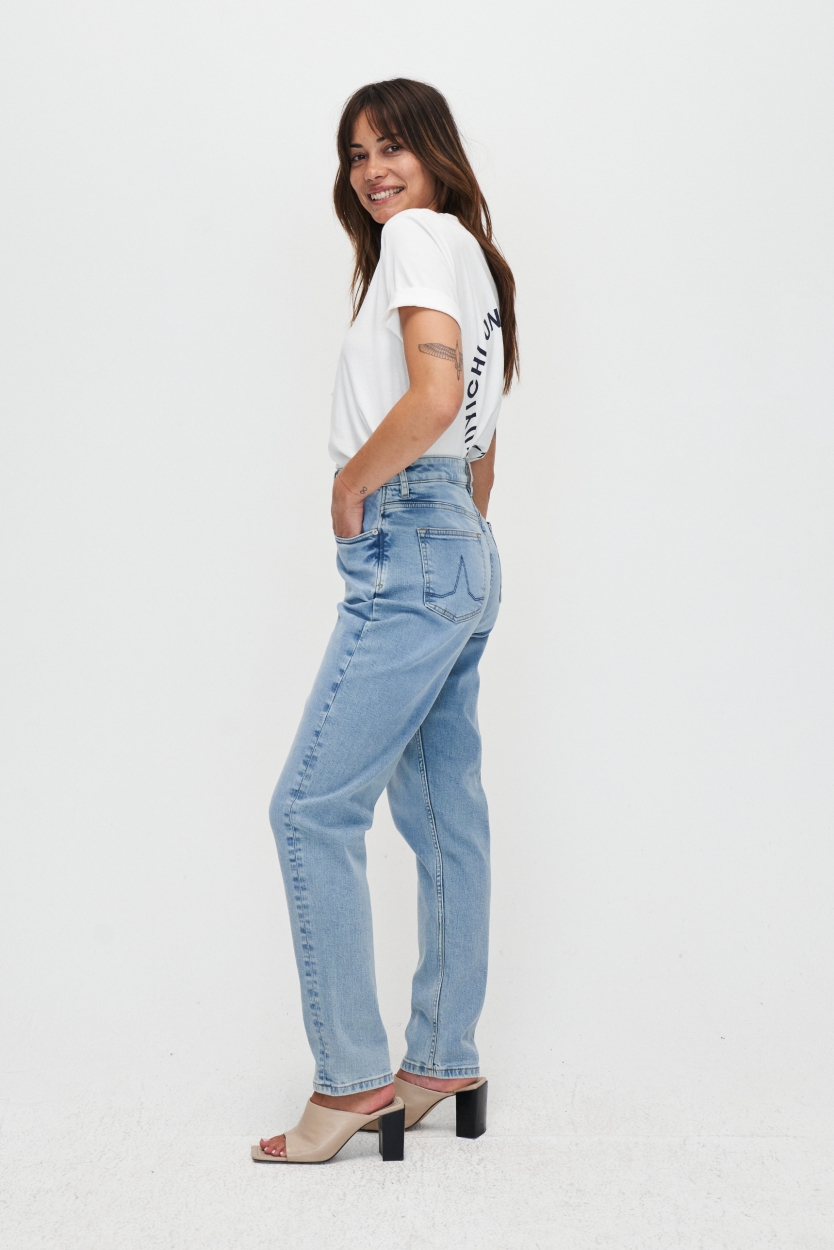 Kuyichi  Nora Loose Tapered Jeans Farbe: Bright Blue