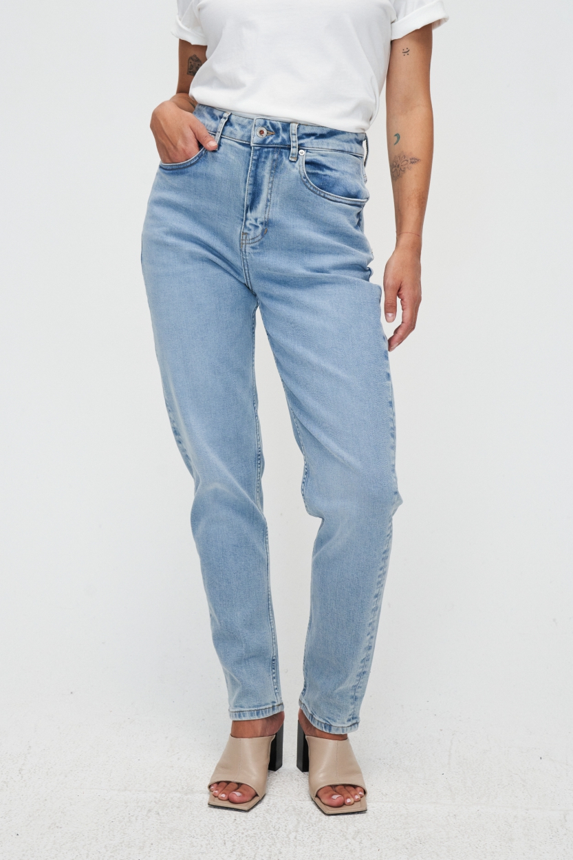 Kuyichi  Nora Loose Tapered Jeans Farbe: Bright Blue